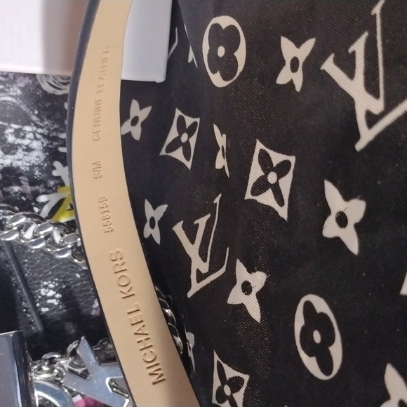 Nwot Micheal kors Pebble leather belt bag black - Picture 8 of 9